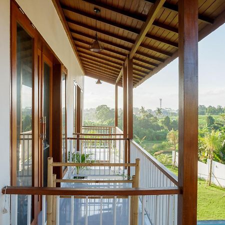 Eden Guest House Canggu エクステリア 写真