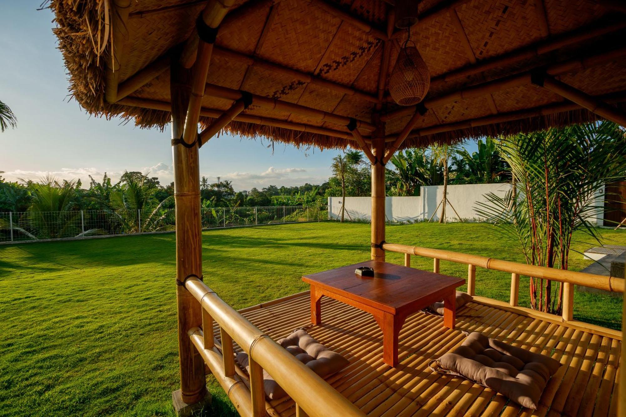 Eden Guest House Canggu エクステリア 写真